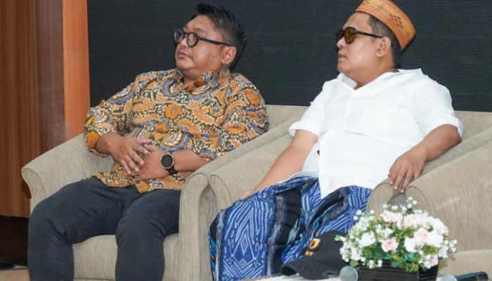 KEK: “Khofifah Entah Kemana, Kapolda Enggan Kelihatan.”
