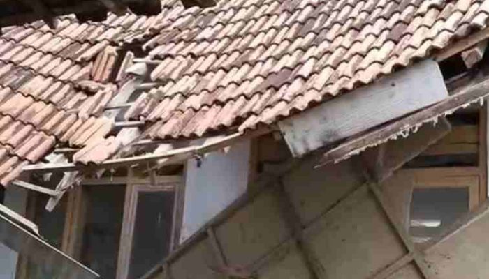 SDN Batu Putih Amblas: Bukti Telanjang Ketimpangan Pendidikan di Kepulauan Sumenep
