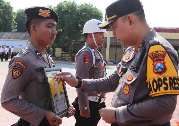 Satu Anggota di-PTDH, Polres Sumenep Kirim Sinyal Keras: Disiplin Harga Mati