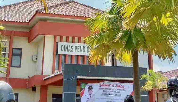 Skandal Seragam Disdik Sumenep: Proyek Rp 3 Miliar Diduga Sarat Permainan, DPKS Mendadak Bungkam