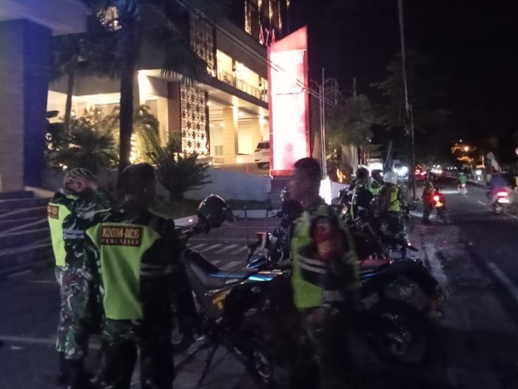 TNI Sisir Titik-Titik Vital Pamekasan, Patroli Malam Diperketat