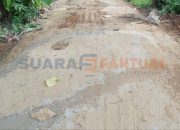 PJ Kades Kramian Abai, Warga Kramian Bangun Jalan Sendiri Pakai Uang Pribadi