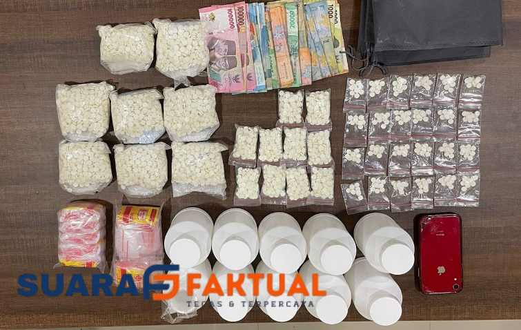 Polisi Ungkap Ribuan Pil “Y”, Pengedar Berinisial MAI Diringkus di Pajagalan
