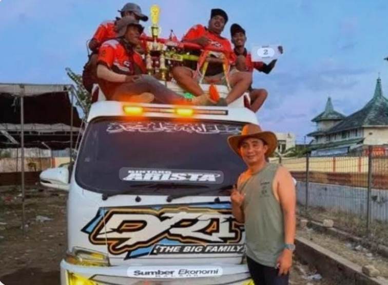 DRT Big Family & Kapolres Sumenep Hadirkan Kerapan Sapi Berstandar Baru 2025