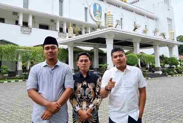 Pendopo Ditolak! Polemik Kunjungan Mendikdasmen Masuk Meja Pemprov dan Kementerian