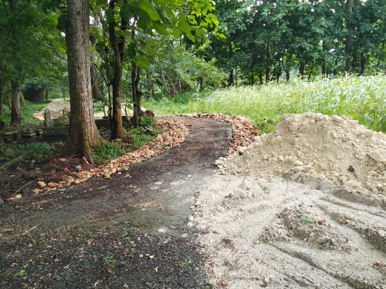 Proyek Makadam Jaba’an Sarat Kejanggalan, Pejabat Menghilang