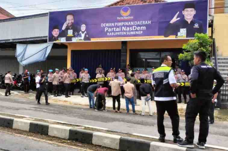 Aksi Tolak Pilkada Tak Langsung di Sumenep Berlangsung Kondusif di Bawah Pengamanan Polisi