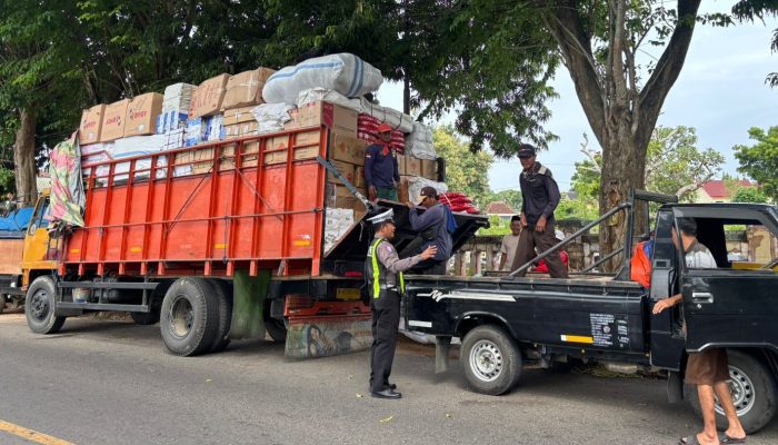 Polantas Menyapa, Satlantas Sumenep Bangun Kesadaran Bahaya ODOL