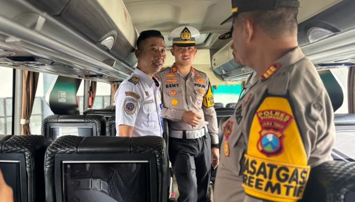 Jelang Arus Mudik, Satlantas Sumenep “Ramp Check” Angkutan Umum