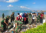 Pantai Branta Diserbu Sampah, TNI–Mahasiswa Turun Tangan Bersih-Bersih