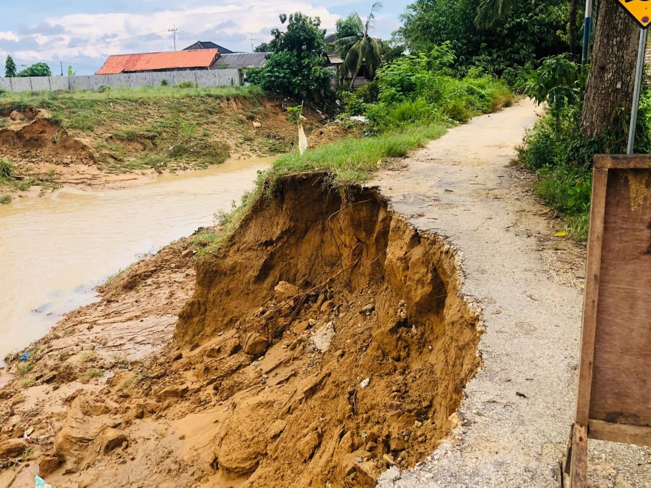 Dugaan Kelalaian Proyek APBN di Sumenep Disorot: Polisi Dinilai Tak Menyentuh Pokok Perkara