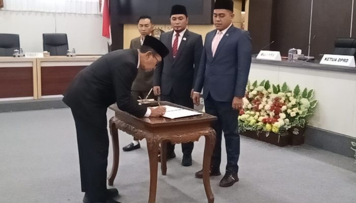 DPRD Pamekasan Warning Pemkab: Jangan Hamburkan Uang Rakyat di Tengah Defisit Rp176 Miliar