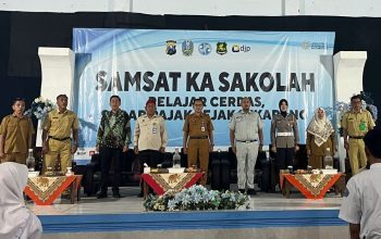 Samsat Ka Sakolah Masuk SMAN 1 Kalianget, Satlantas Sumenep Tanamkan Taat Pajak dan Tertib Lalu Lintas Sejak Dini