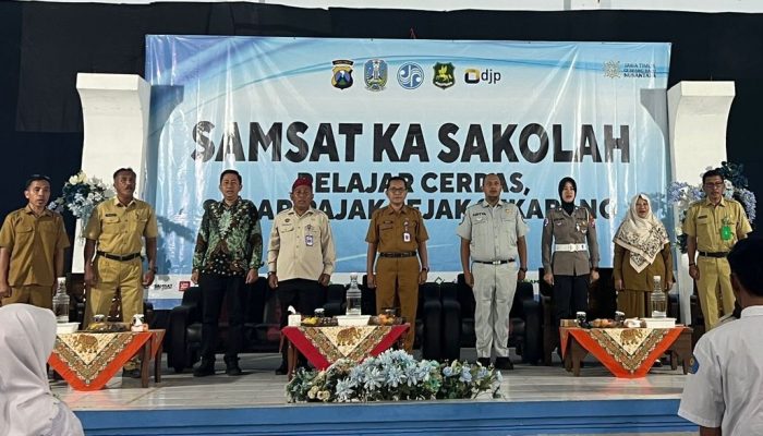Samsat Ka Sakolah Masuk SMAN 1 Kalianget, Satlantas Sumenep Tanamkan Taat Pajak dan Tertib Lalu Lintas Sejak Dini