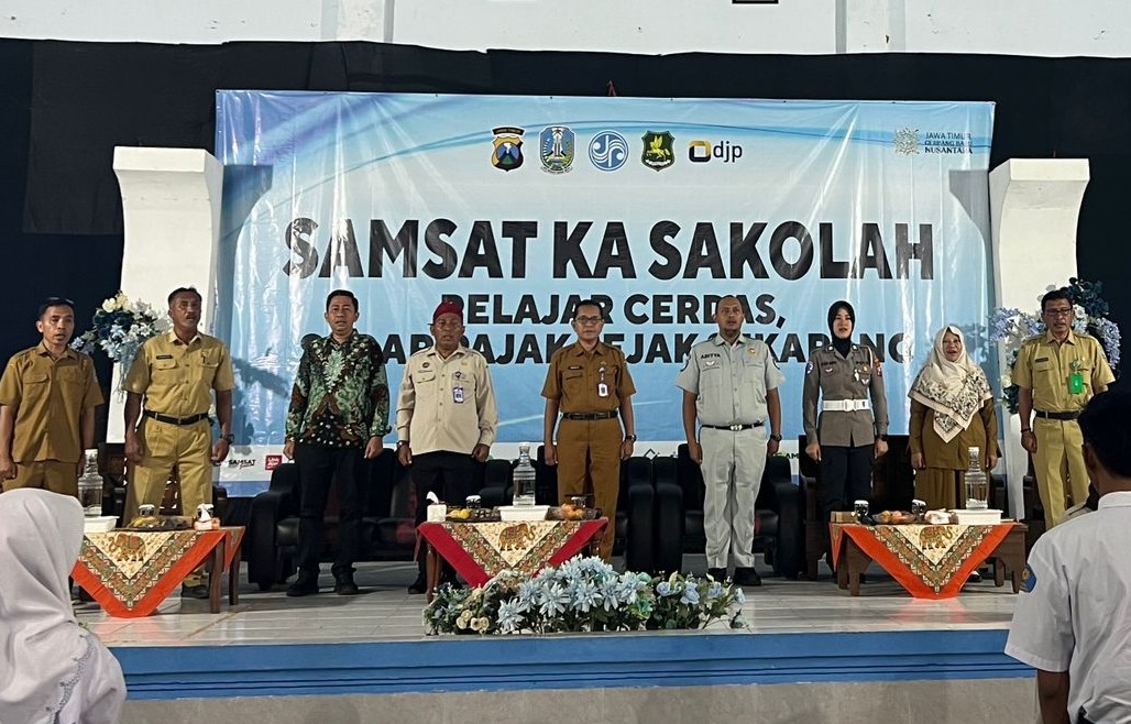 Samsat Ka Sakolah Masuk SMAN 1 Kalianget, Satlantas Sumenep Tanamkan Taat Pajak dan Tertib Lalu Lintas Sejak Dini