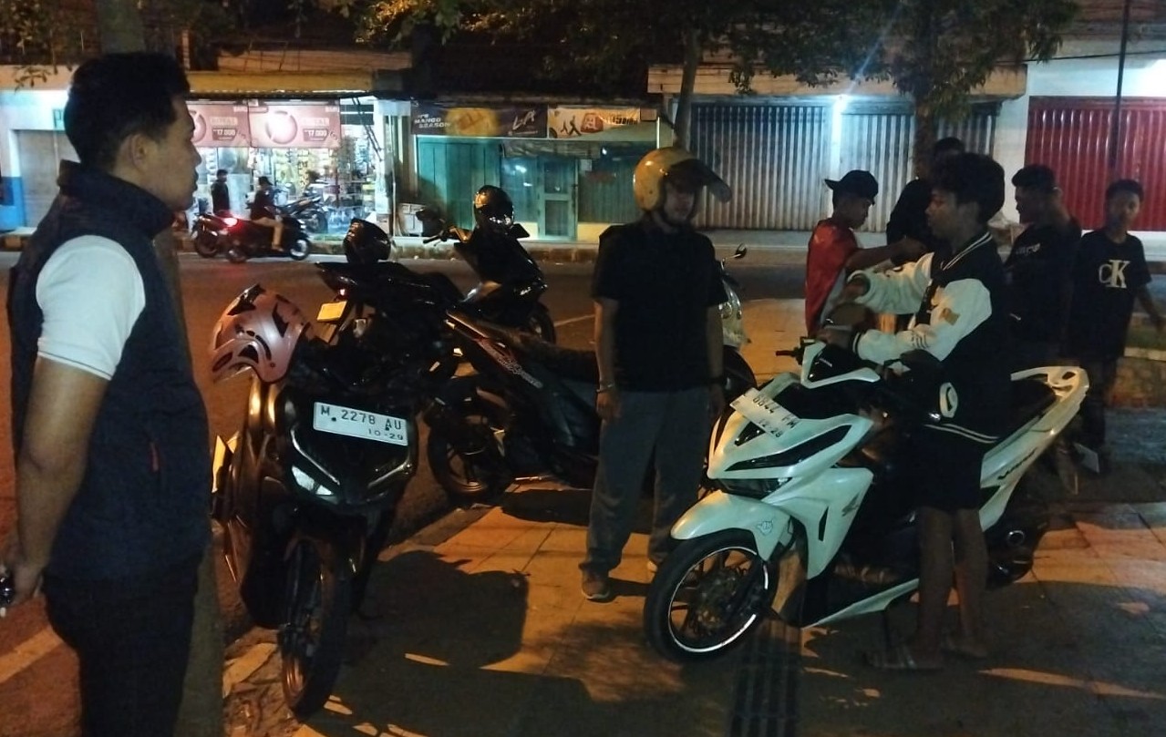 Tekan Balap Liar, Polres Pamekasan Sita 12 Motor dalam Patroli Subuh
