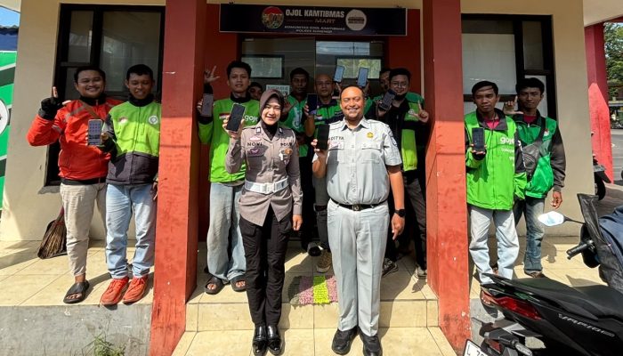 Dekati Komunitas Ojol, Satlantas Sumenep Sosialisasikan Aplikasi JRku