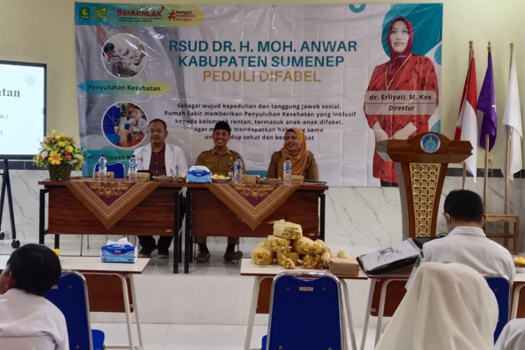 RSUD Sumenep Jemput Bola, Edukasi Kesehatan untuk Siswa SLB di Saronggi