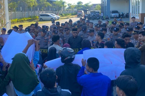 BEMSU Kepung DPRD-Pemkab, Desak Bongkar Dugaan Mafia BBM di Sumenep
